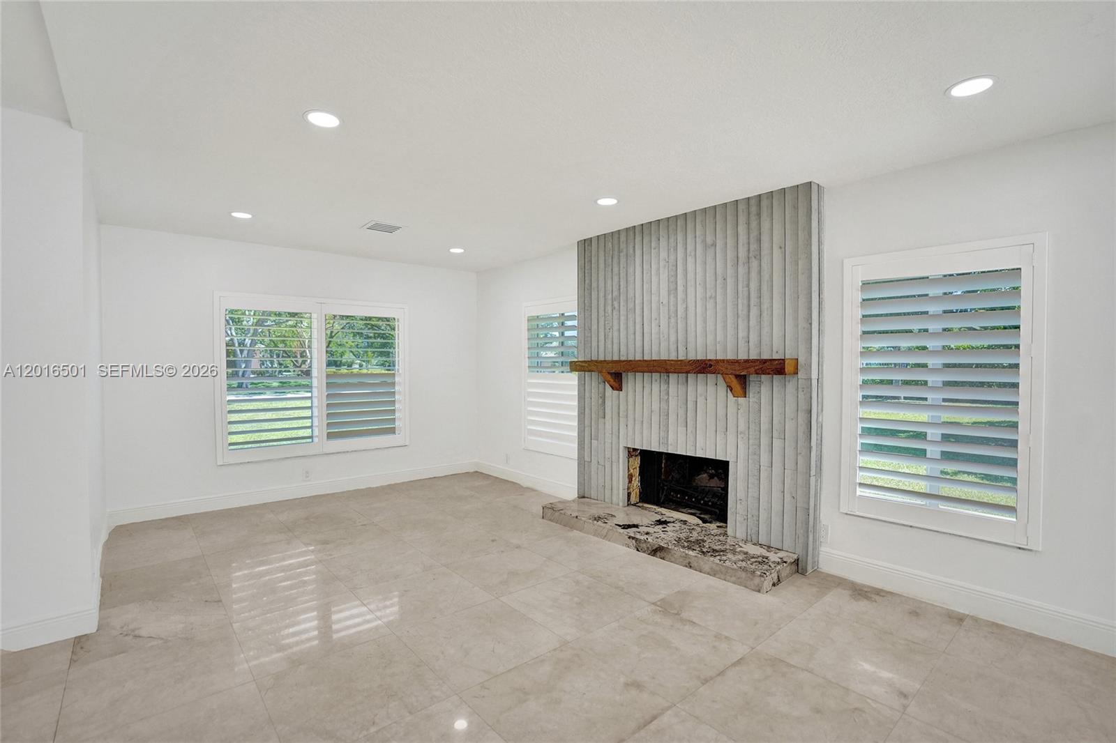 KINGSLAND - Residential Lease