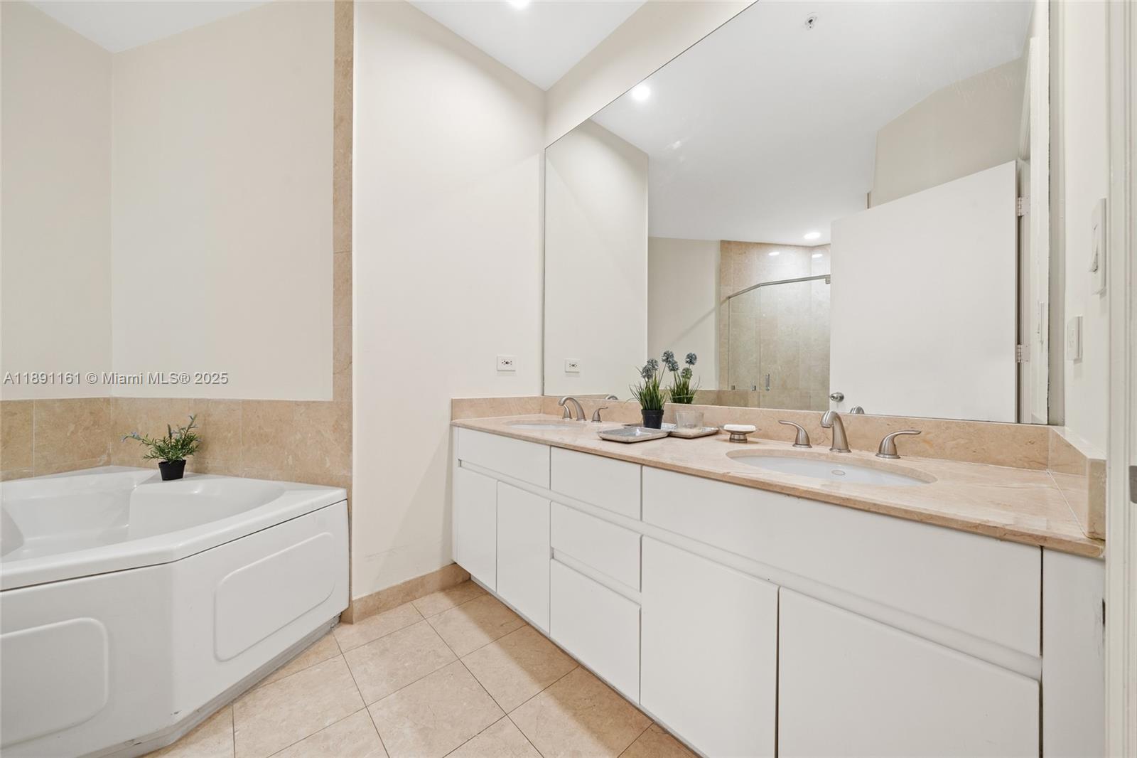 THREE TEQUESTA POINT COND - Residential Lease