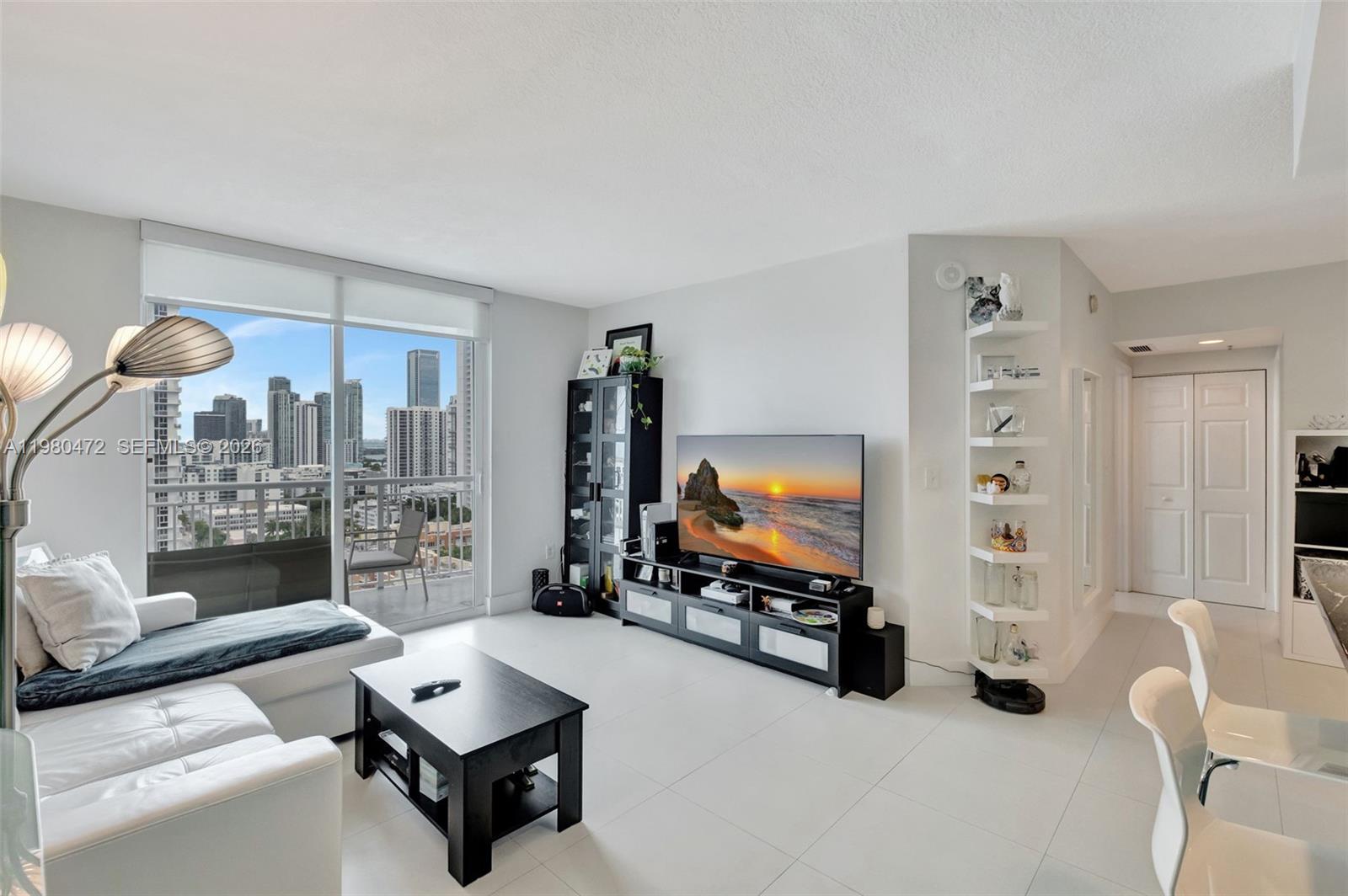 1800 BISCAYNE PLAZA CONDO - Residential