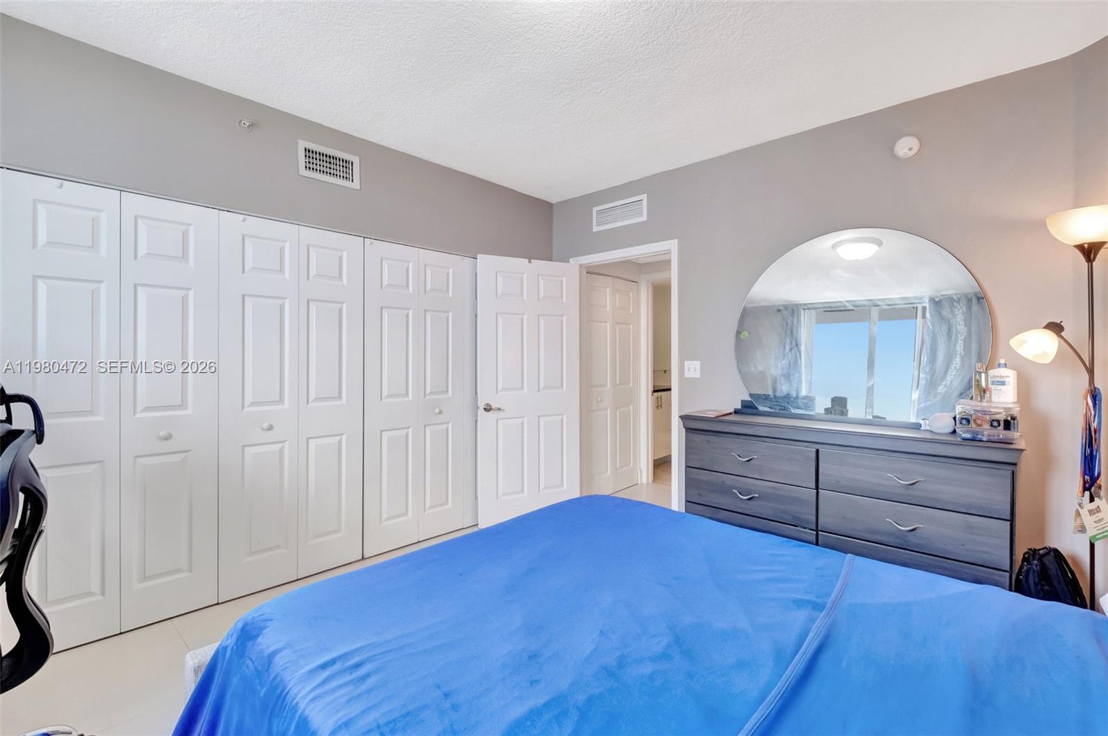 1800 BISCAYNE PLAZA CONDO - Residential