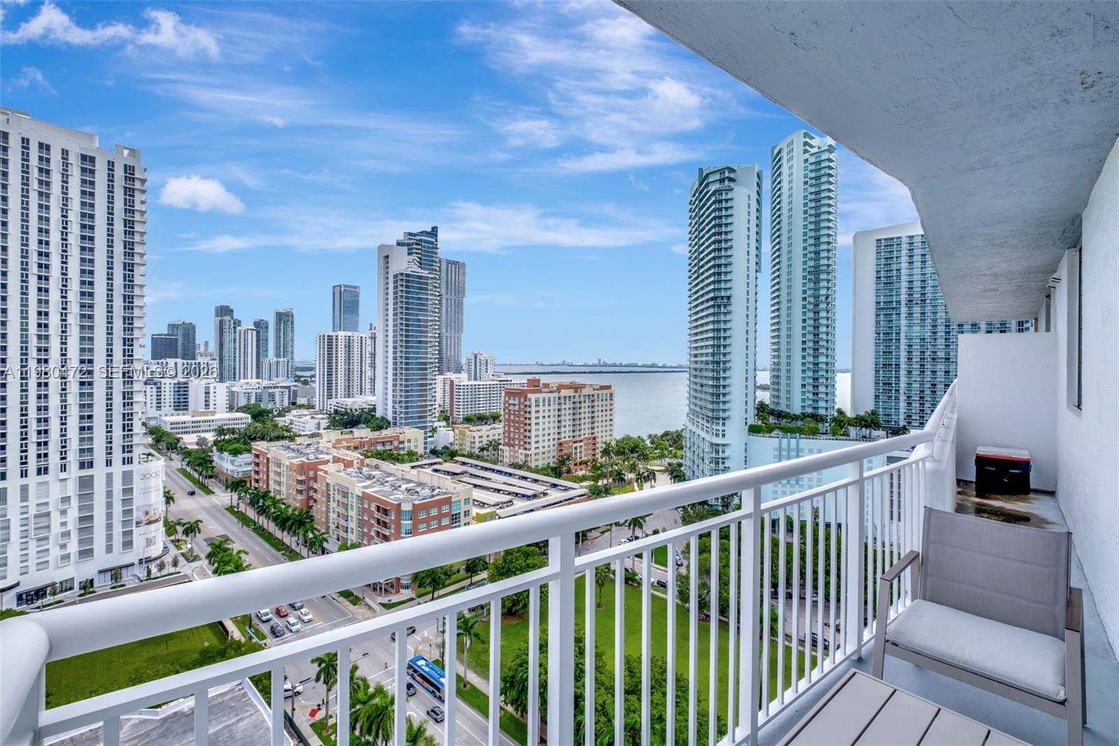1800 BISCAYNE PLAZA CONDO - Residential