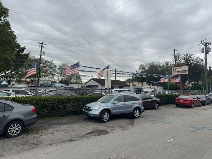 **PRICE ADJUSTMENT.** VACANT LOT WITH SMALL OFFICE FOR MULTIPLE USE ON THE PROMINENT PETERS ROAD IN UNINCORPORATED FORT LAUDERDALE/BROWARD COUNTY.