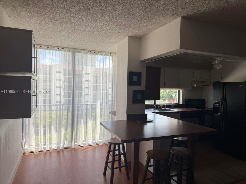 PLAZA OF AMERICAS CONDO P - Residential Lease