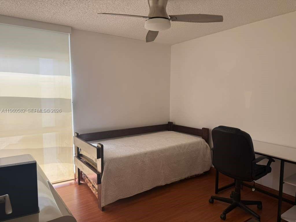 PLAZA OF AMERICAS CONDO P - Residential Lease