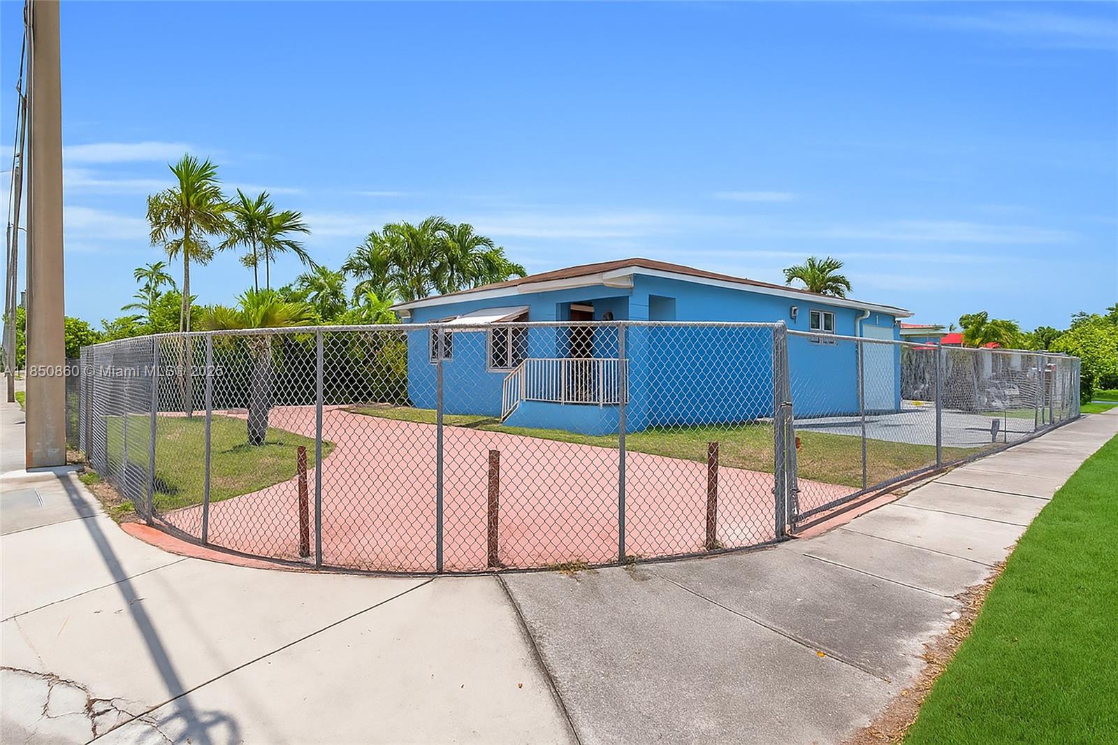 PALM ESTATES 1ST ADDN - Residential