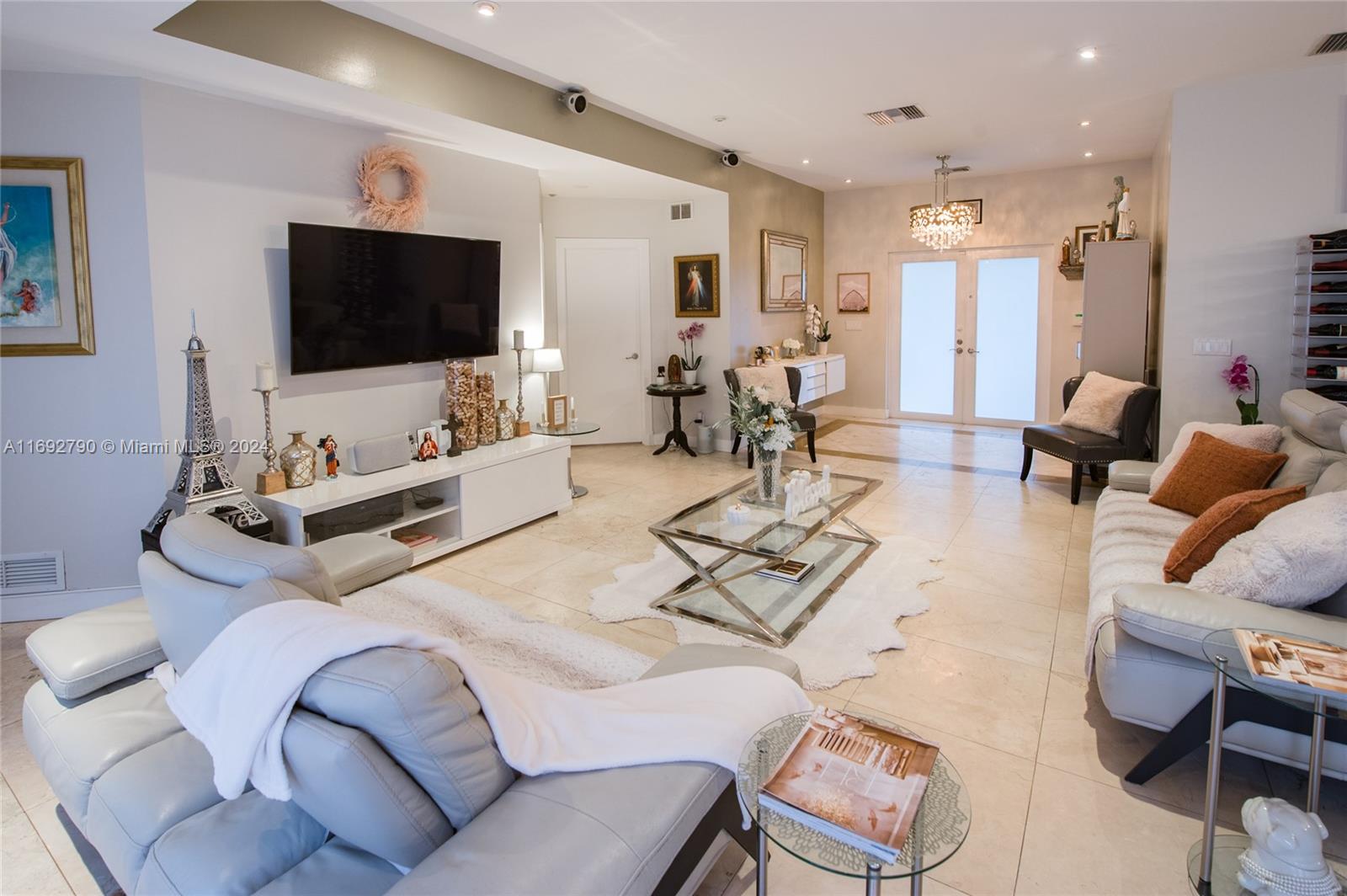 AVIATION COUNTRY CLUB - Residential