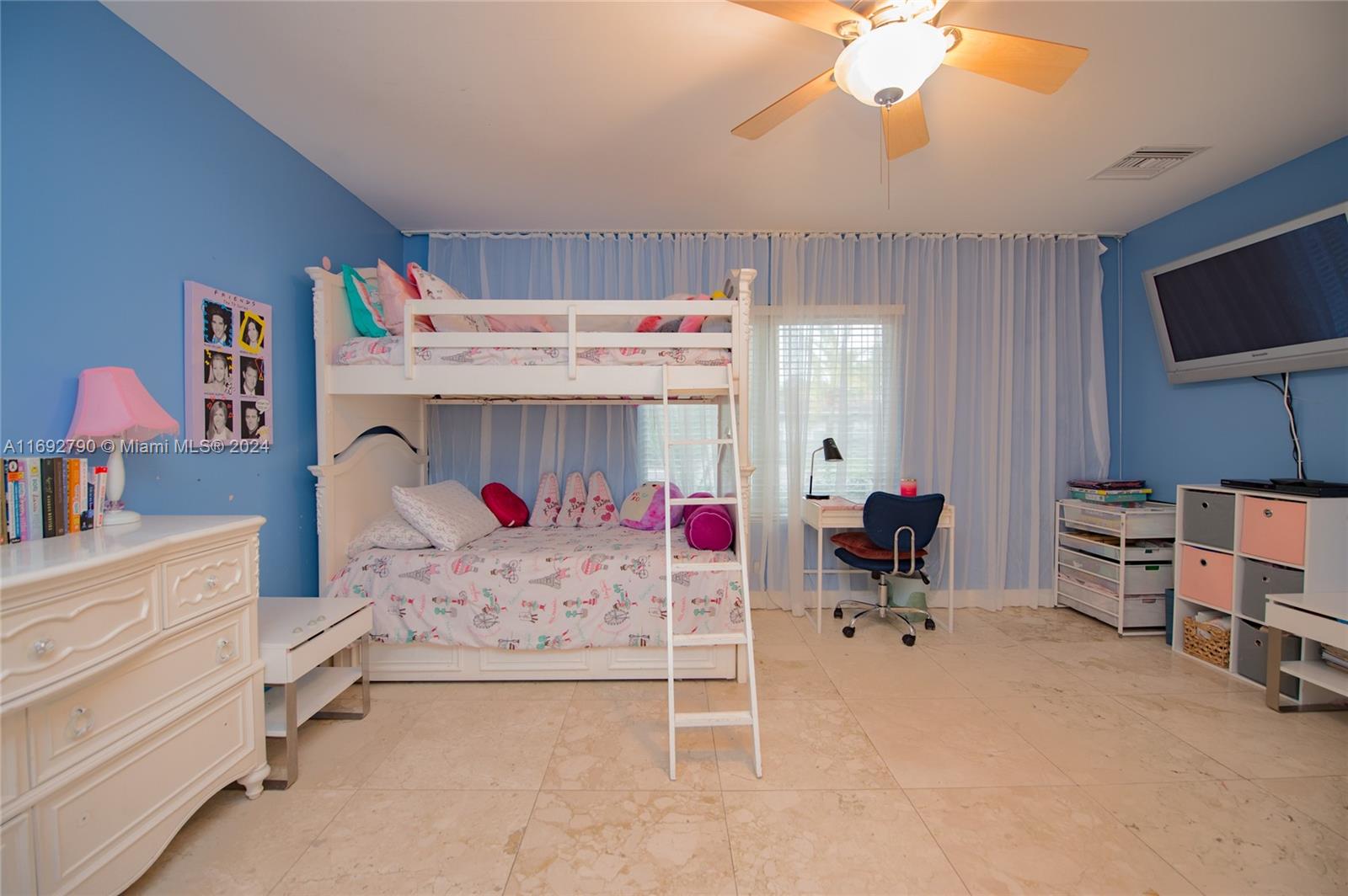 AVIATION COUNTRY CLUB - Residential