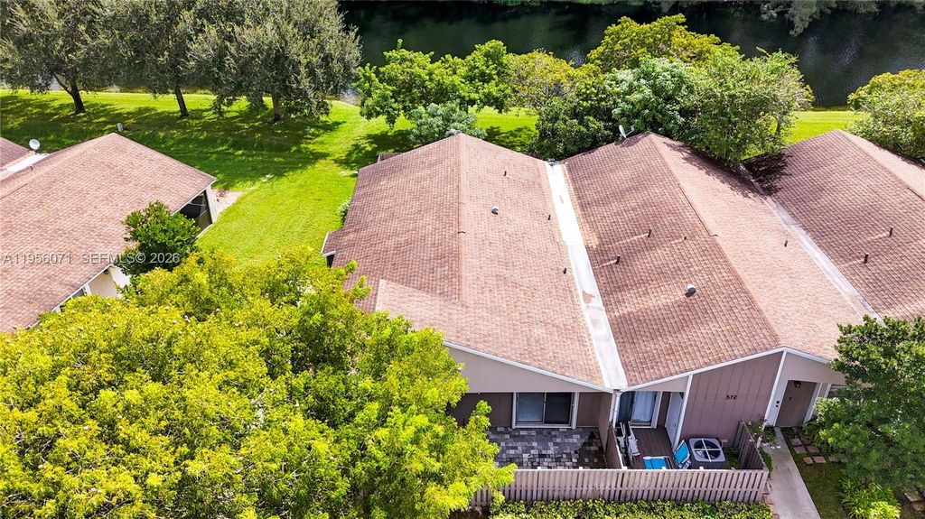 Photo of 570 Woodgate Cir #A, Sunrise, FL 33326 (MLS # A11956071)