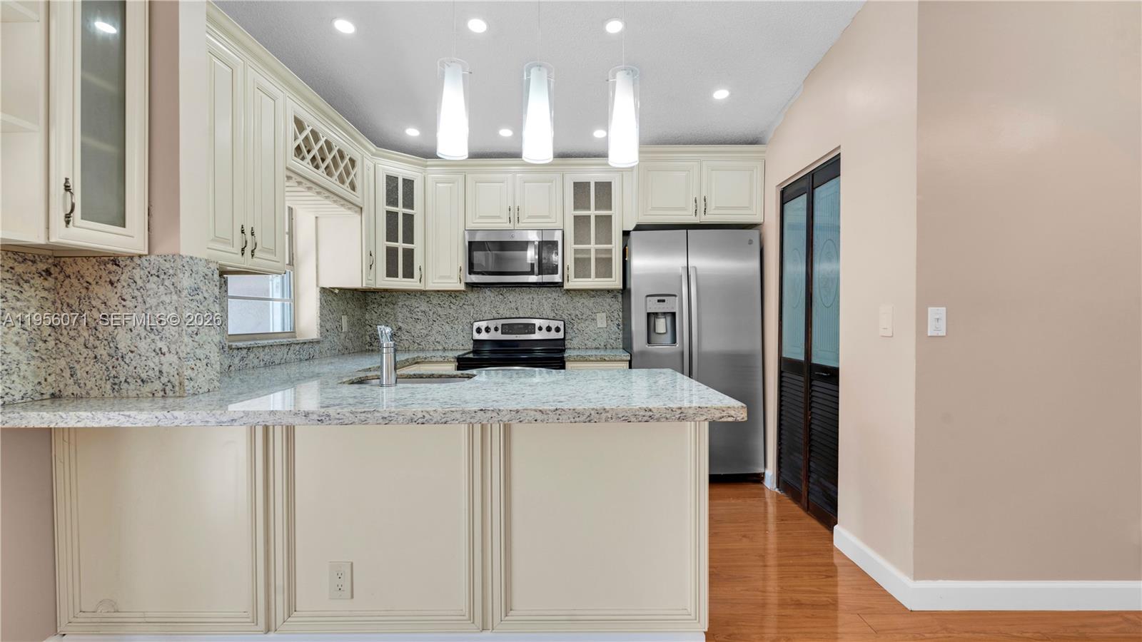 WOODGATE CONDOMINIUM 31 - Residential