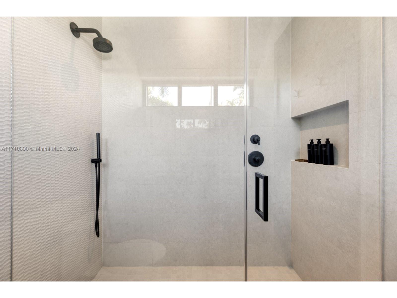 LA GORCE ISLAND - Residential