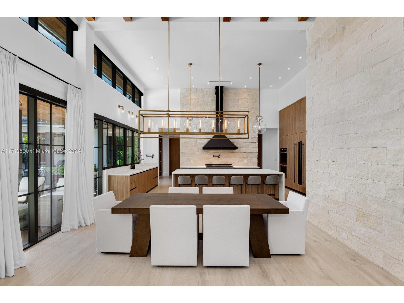 LA GORCE ISLAND - Residential