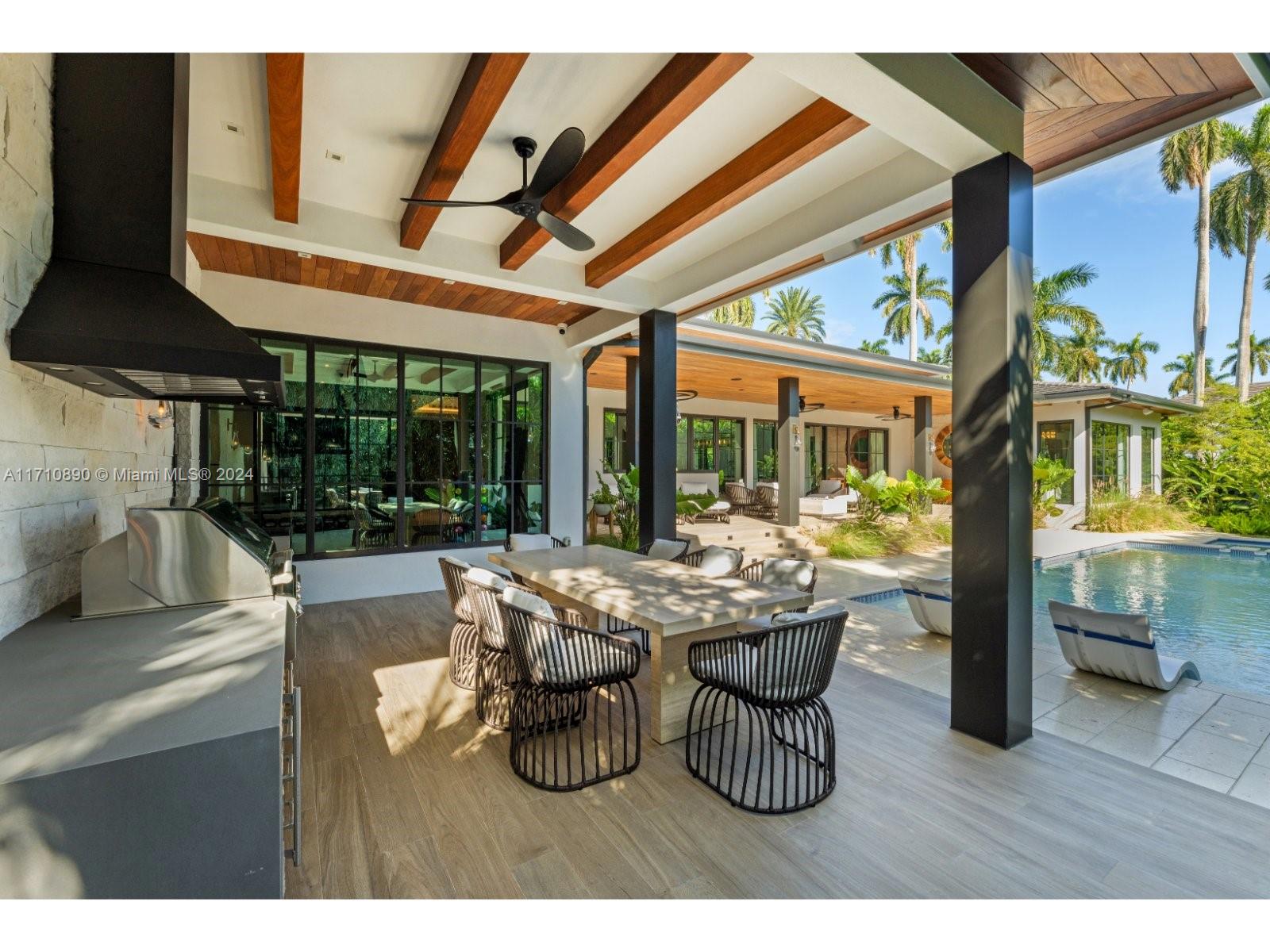 LA GORCE ISLAND - Residential