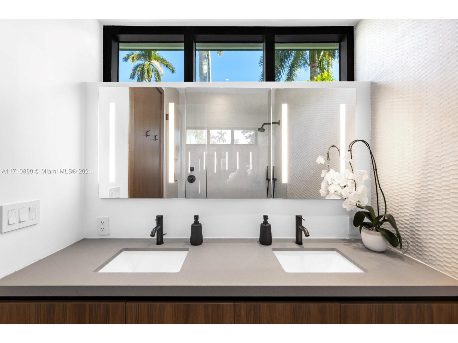 LA GORCE ISLAND - Residential