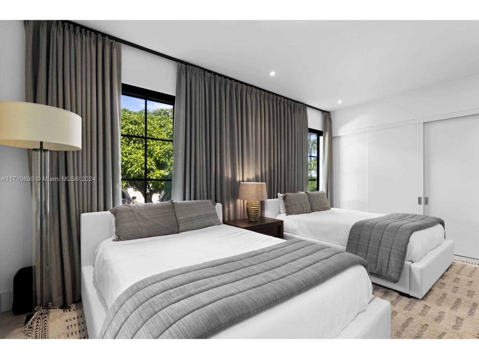 LA GORCE ISLAND - Residential