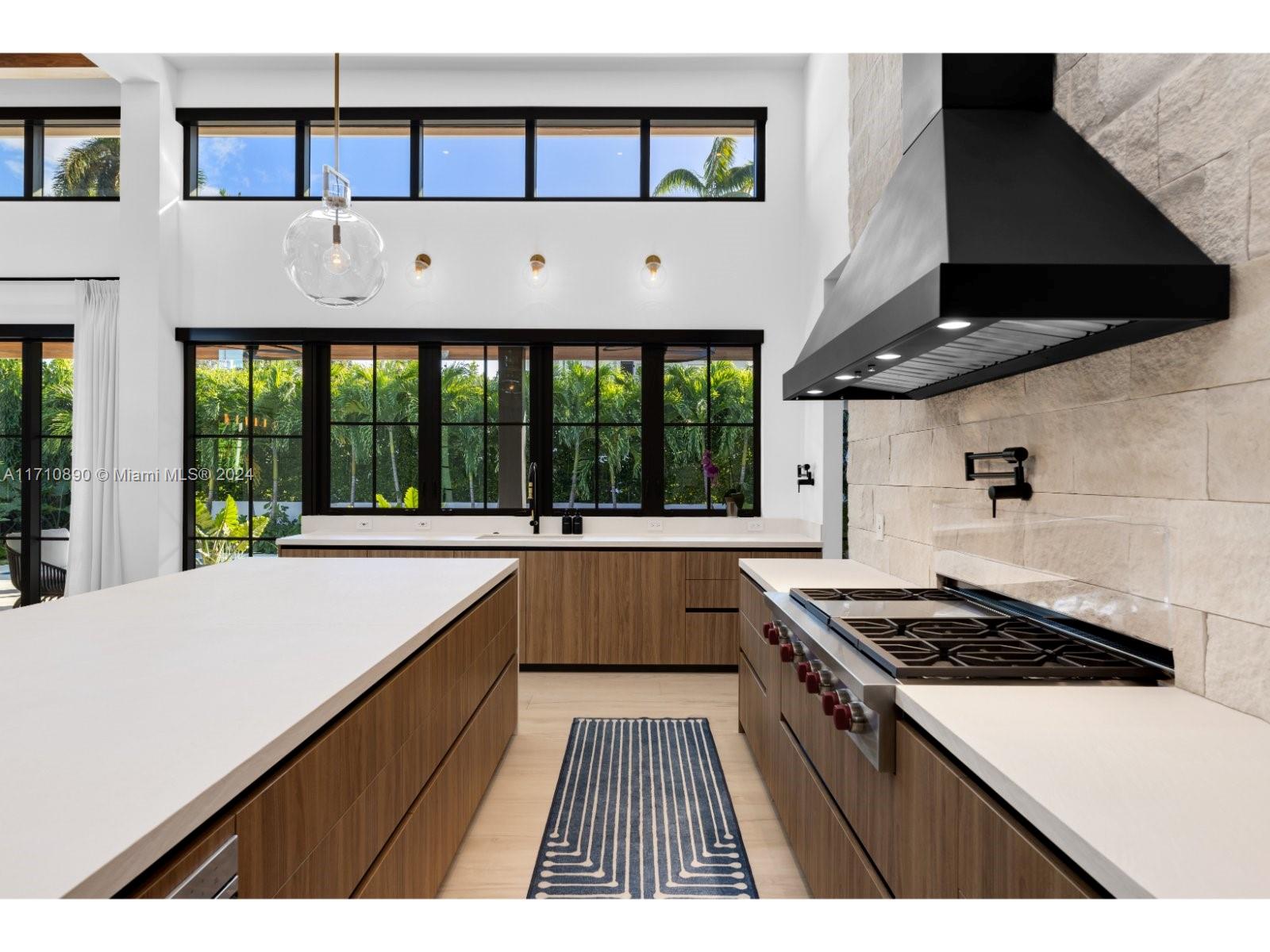 LA GORCE ISLAND - Residential