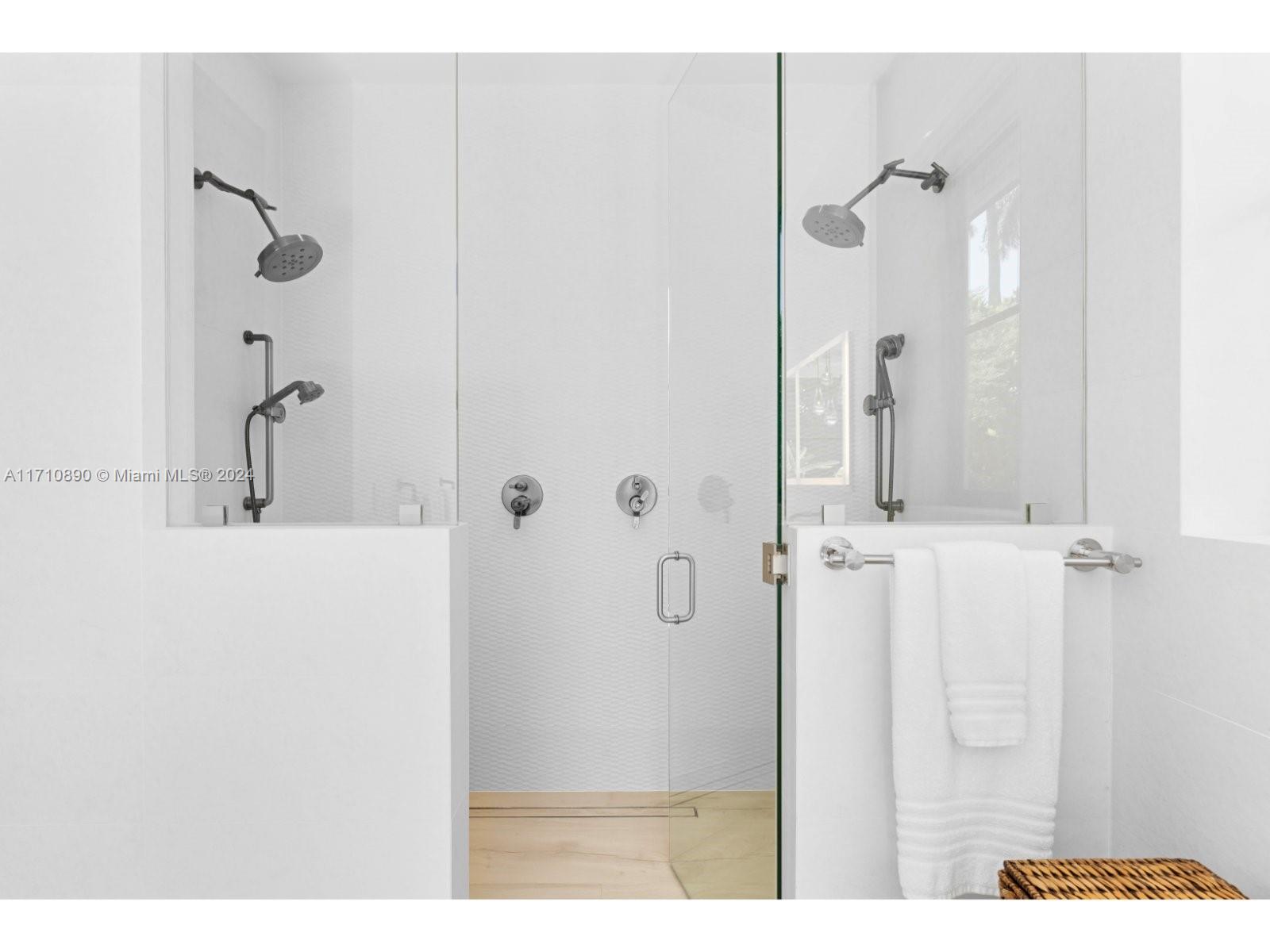 LA GORCE ISLAND - Residential