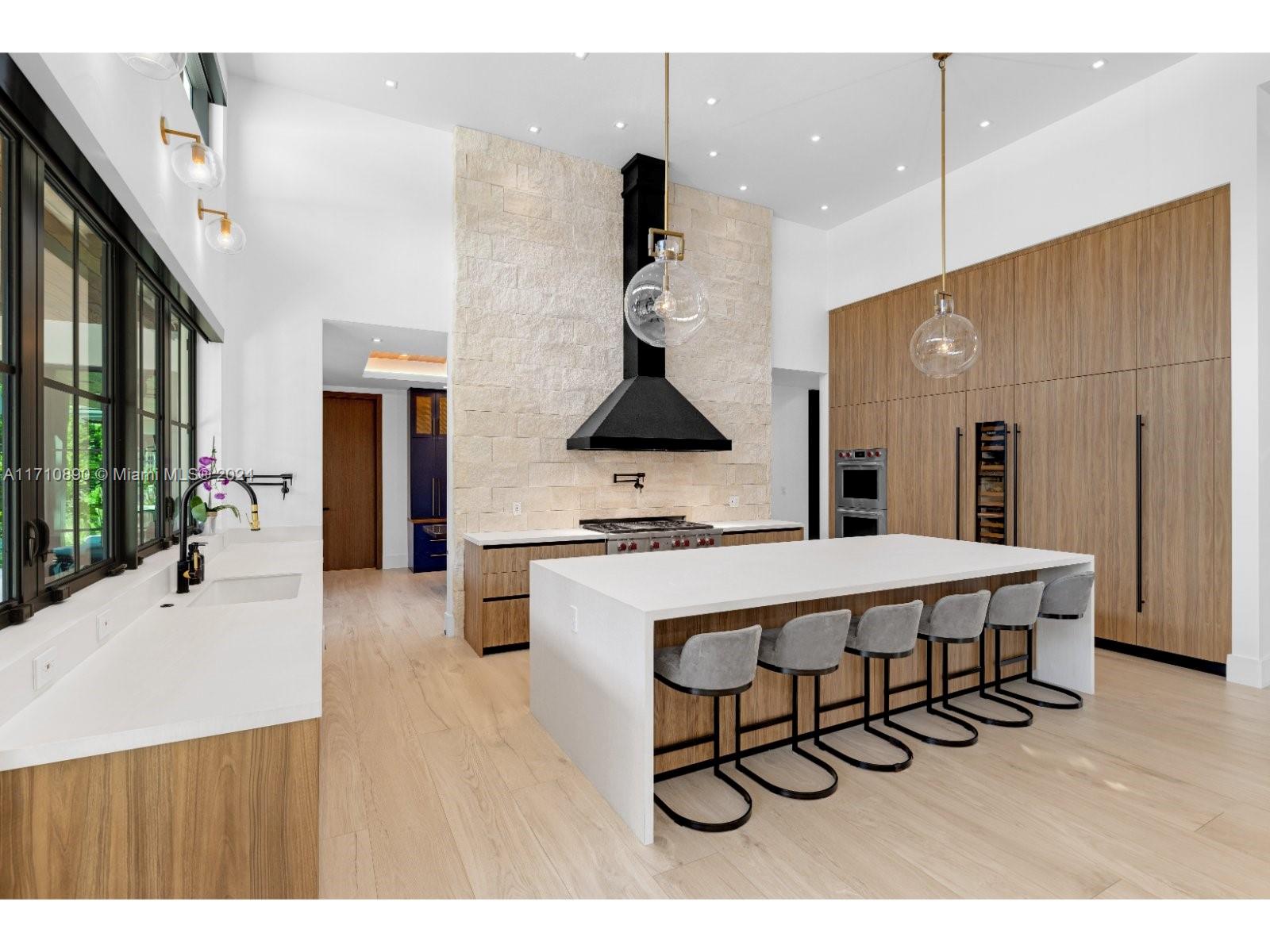 LA GORCE ISLAND - Residential