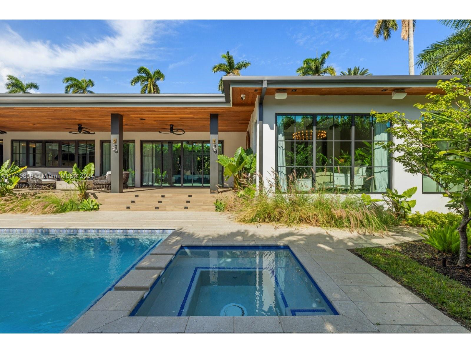 LA GORCE ISLAND - Residential