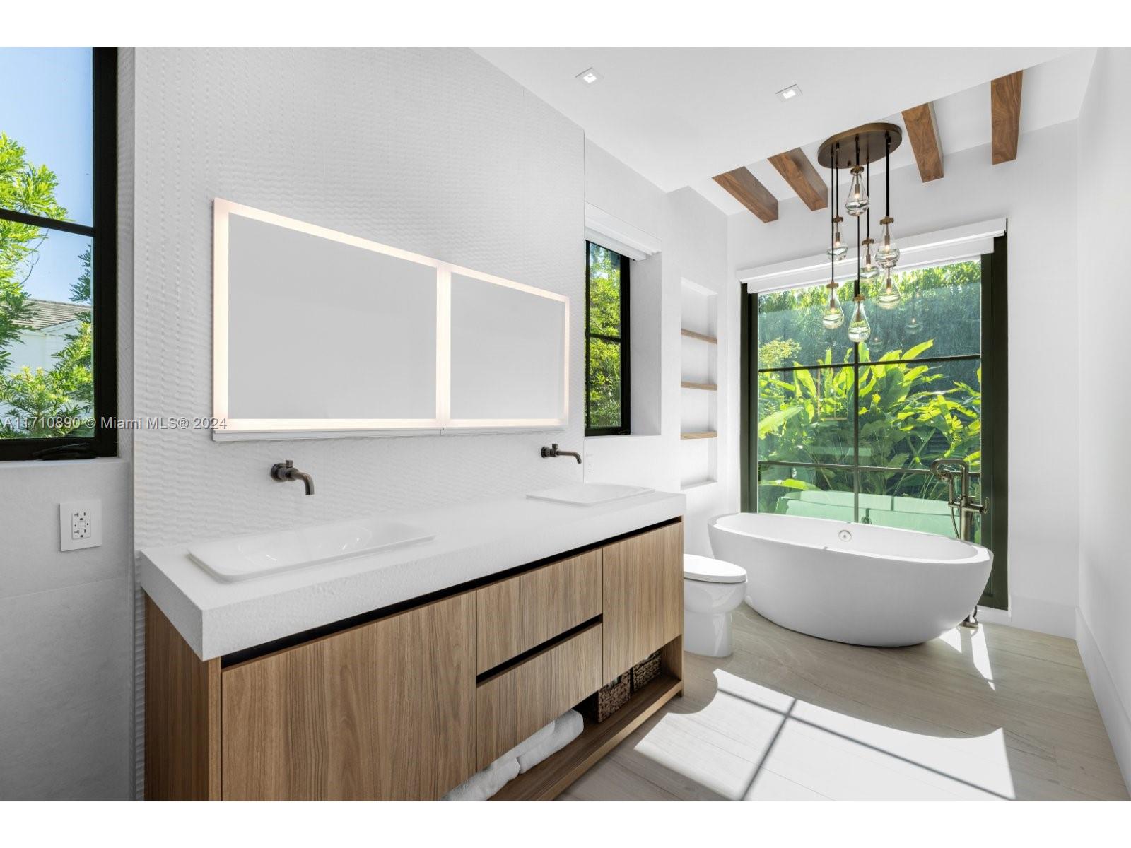 LA GORCE ISLAND - Residential