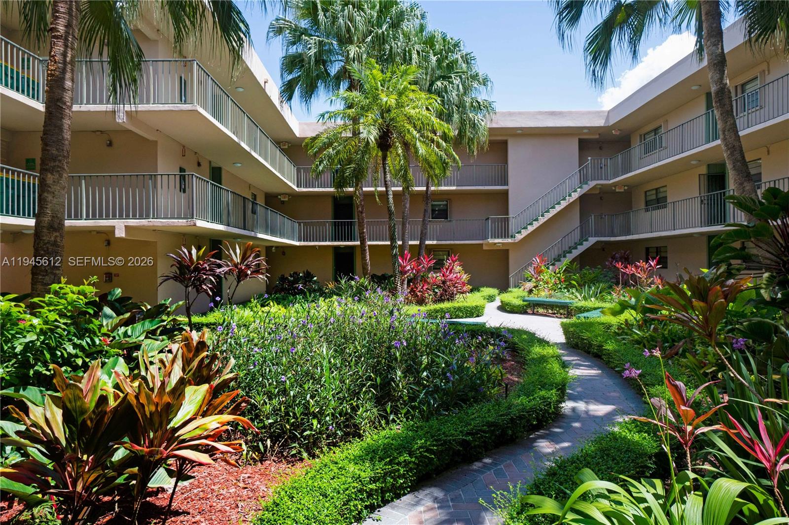 GARDEN OF KENDALL CONDO N - Residential