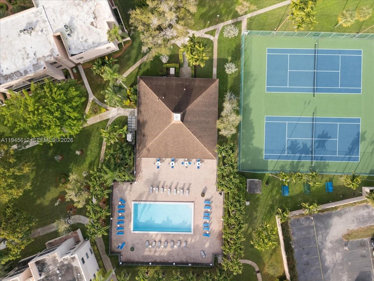 GARDEN OF KENDALL CONDO N - Residential