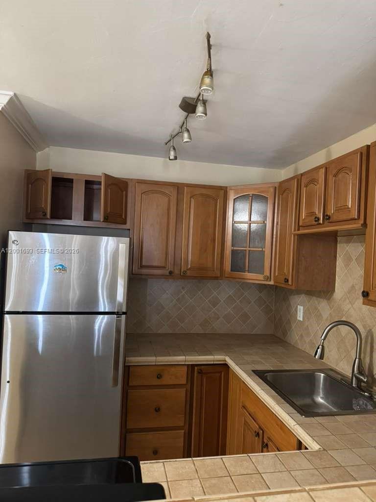 10383 N Kendall Dr N1