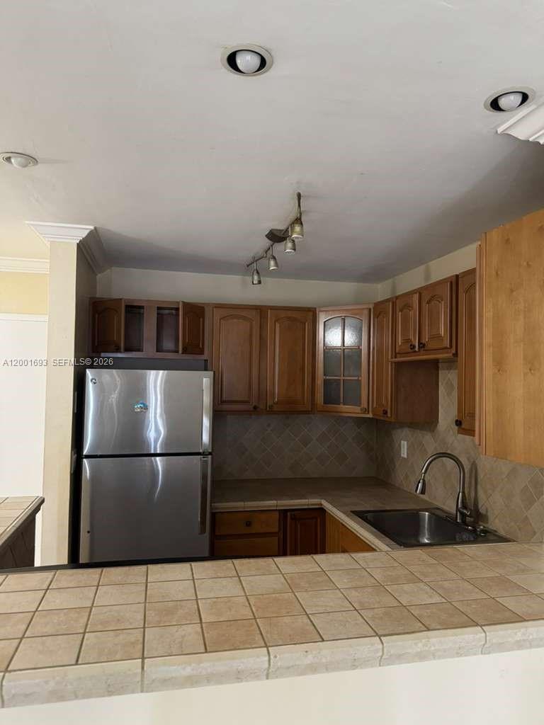 KENDALL ACRES CONDO - Residential Lease