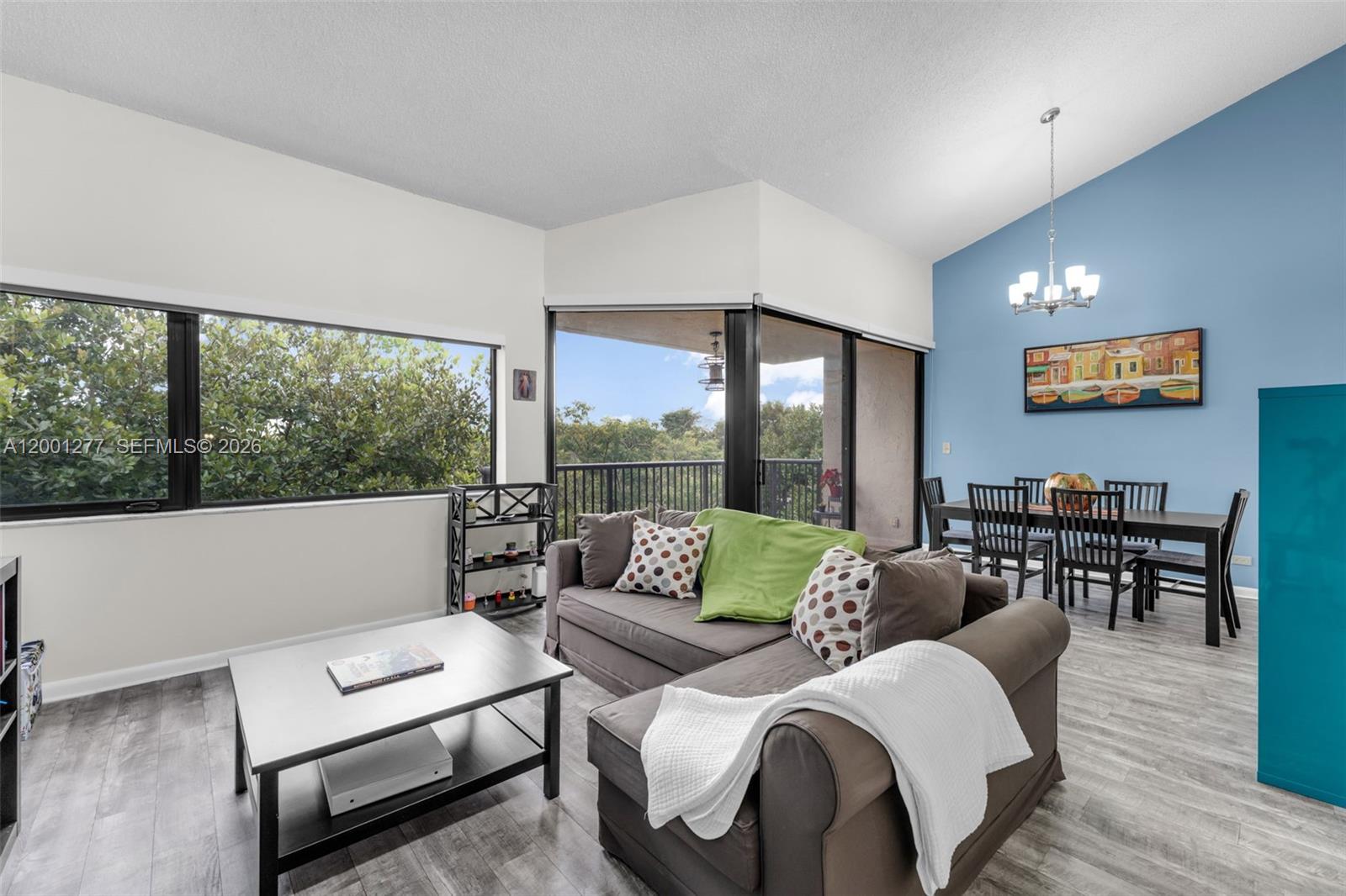 SEC 45 ATRIUMS AT SNAPPER - Residential Lease