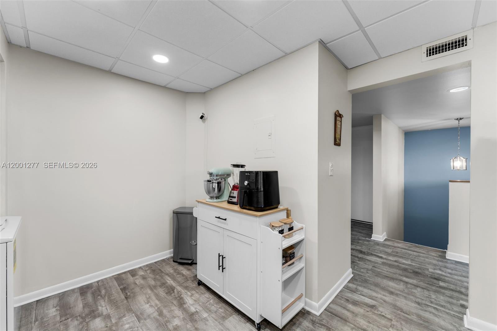 SEC 45 ATRIUMS AT SNAPPER - Residential Lease