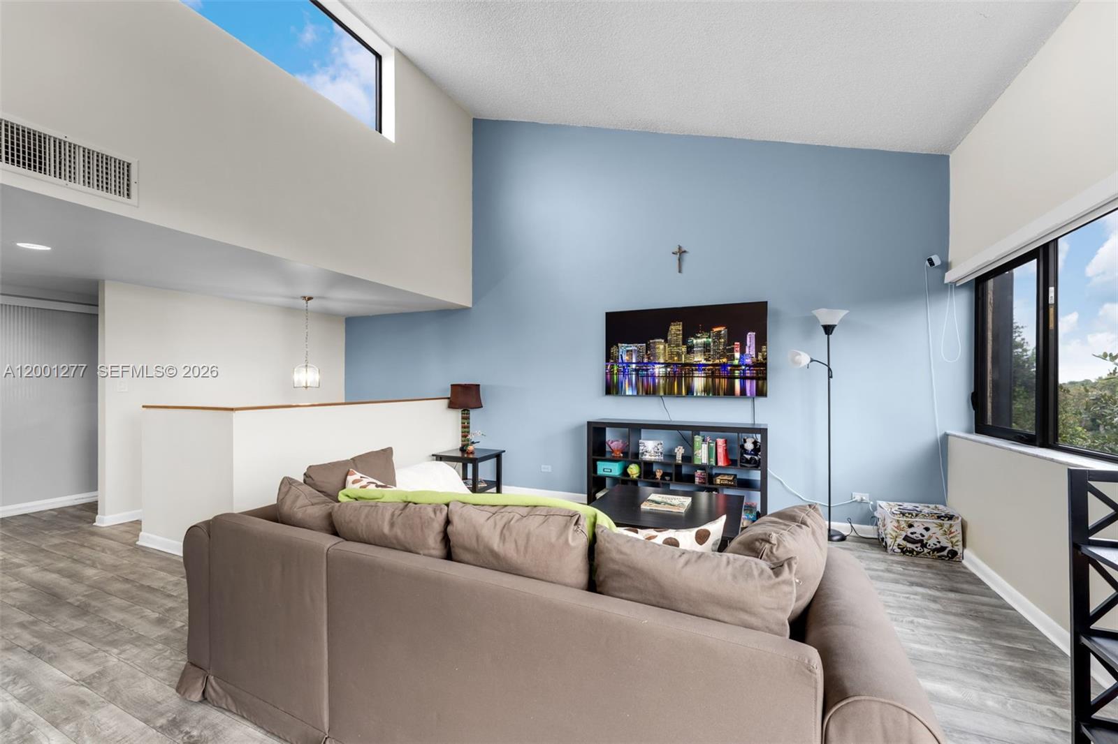 SEC 45 ATRIUMS AT SNAPPER - Residential Lease