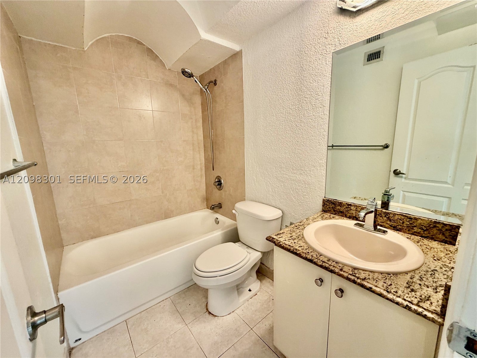 3245 Virginia St 12