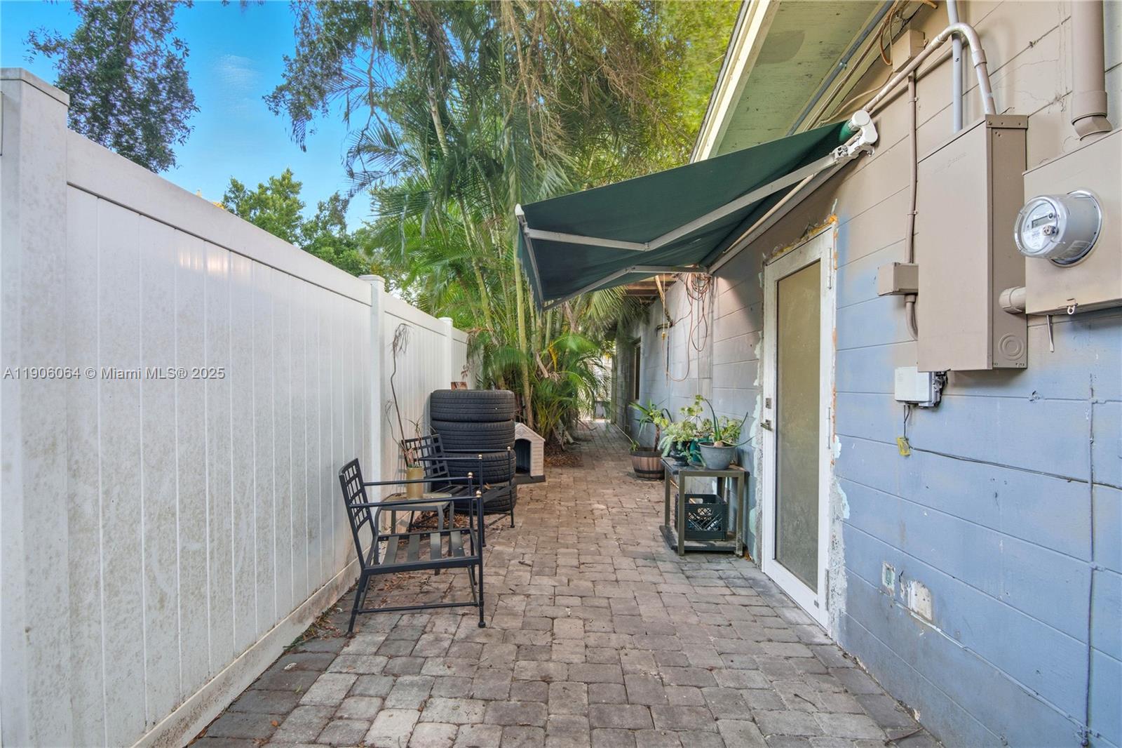 LAKE MARY MANOR - Residential