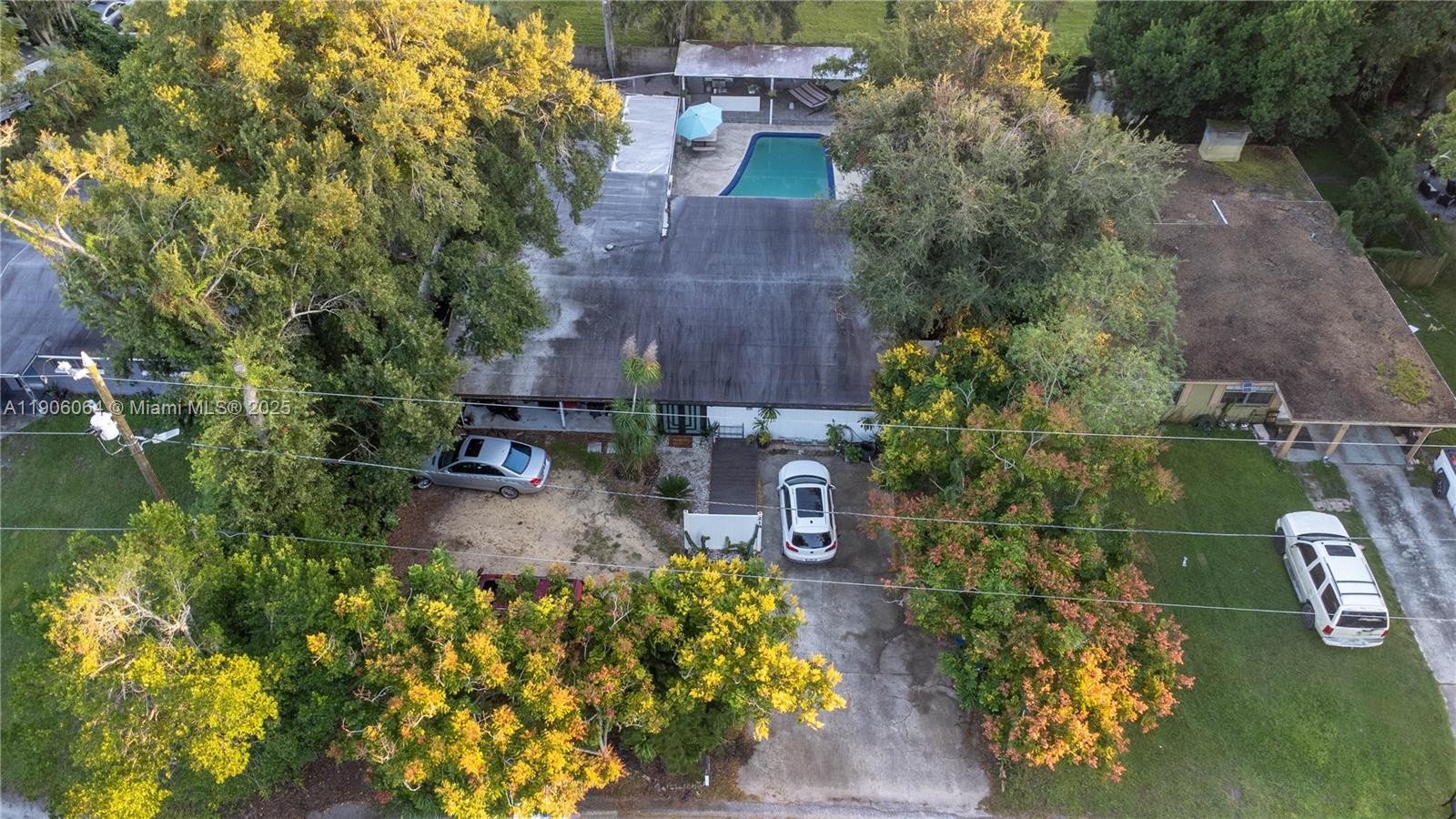 LAKE MARY MANOR - Residential