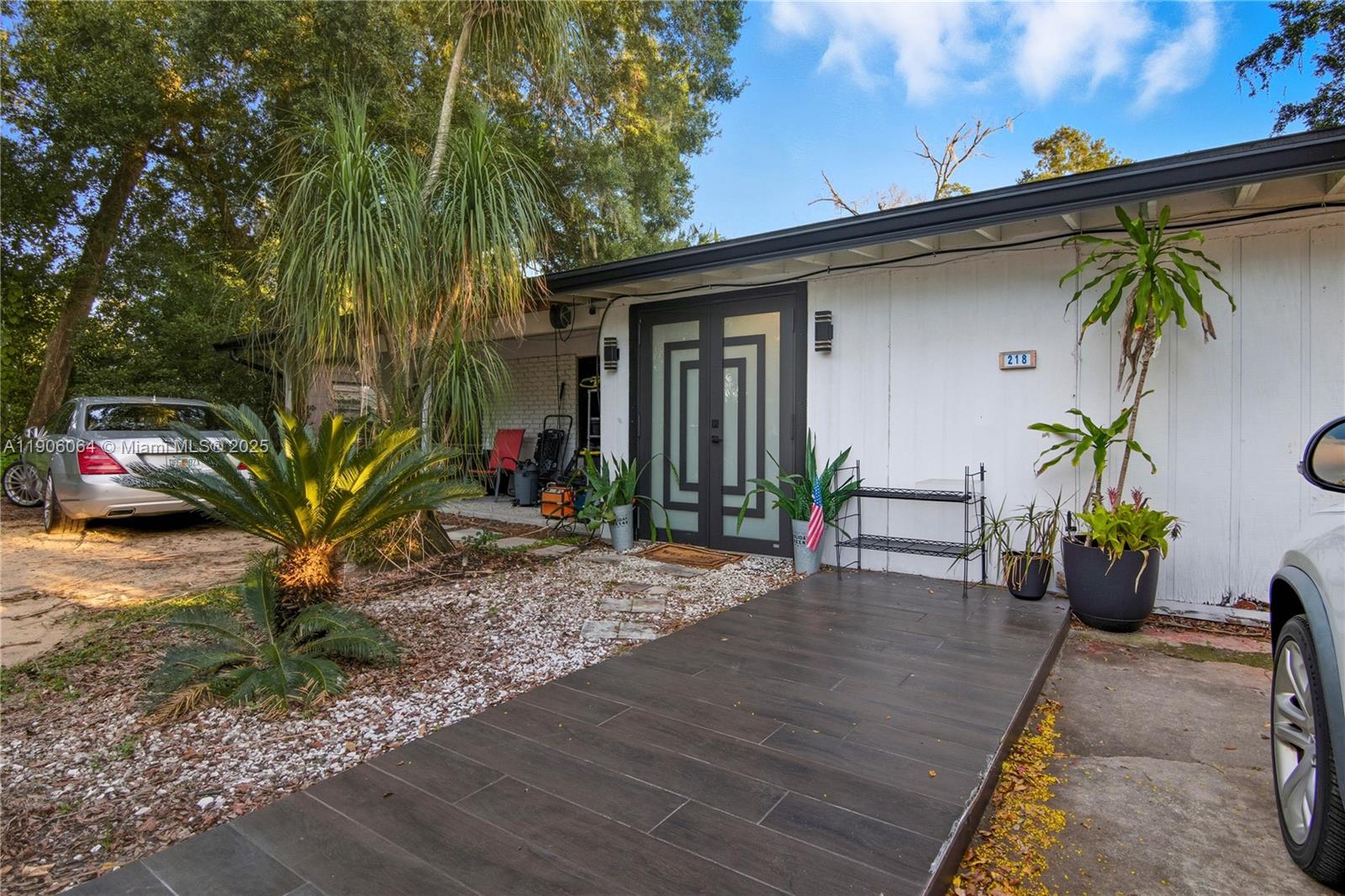 LAKE MARY MANOR - Residential