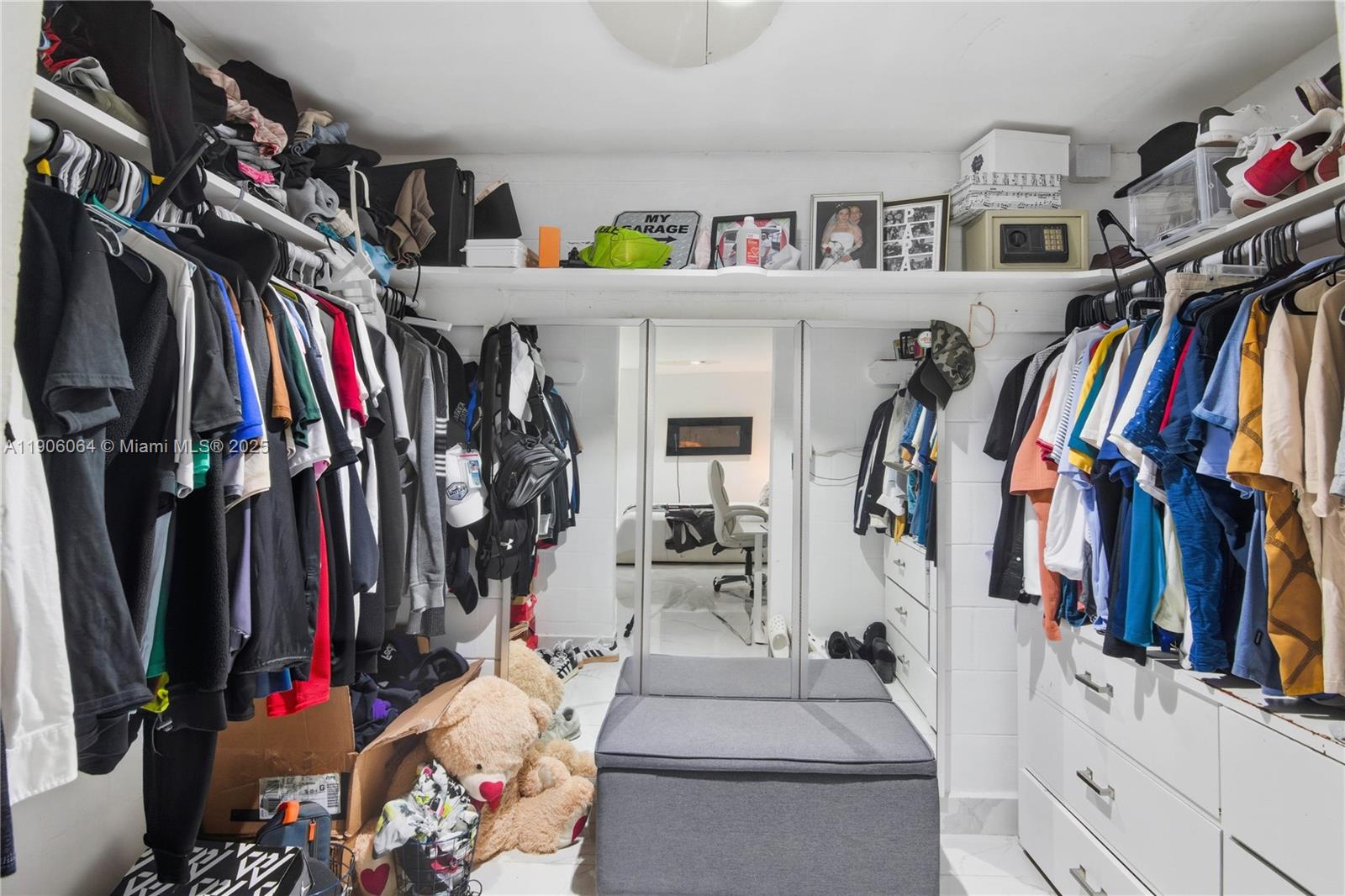 LAKE MARY MANOR - Residential