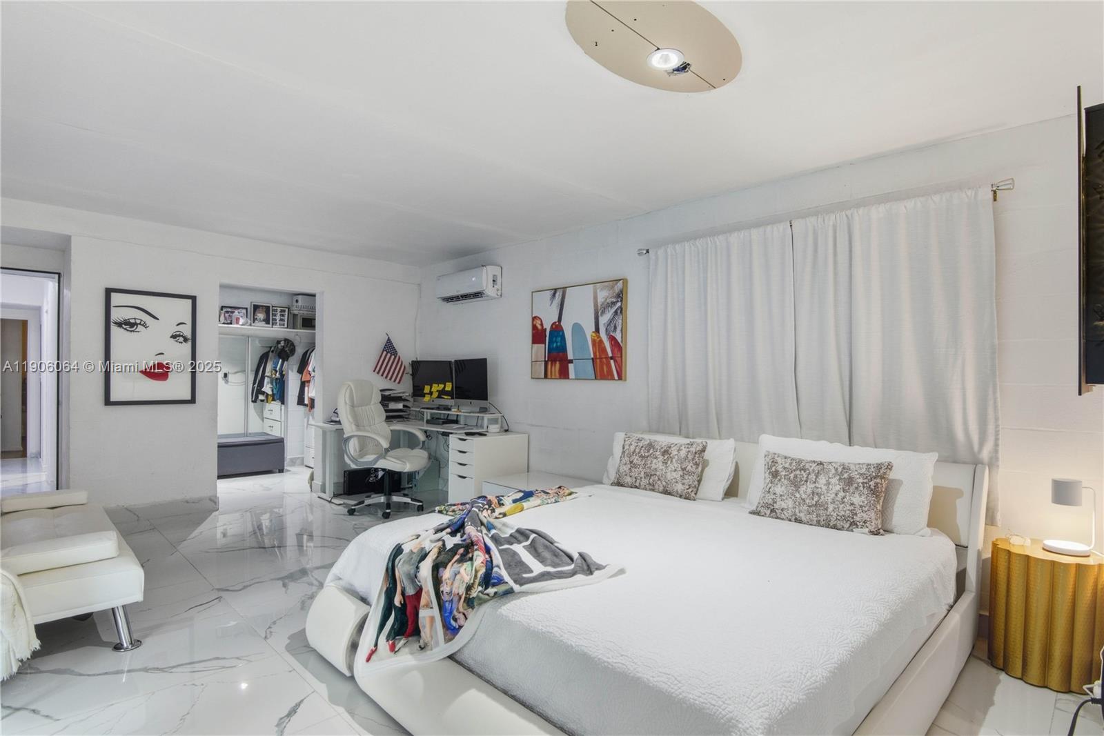 LAKE MARY MANOR - Residential