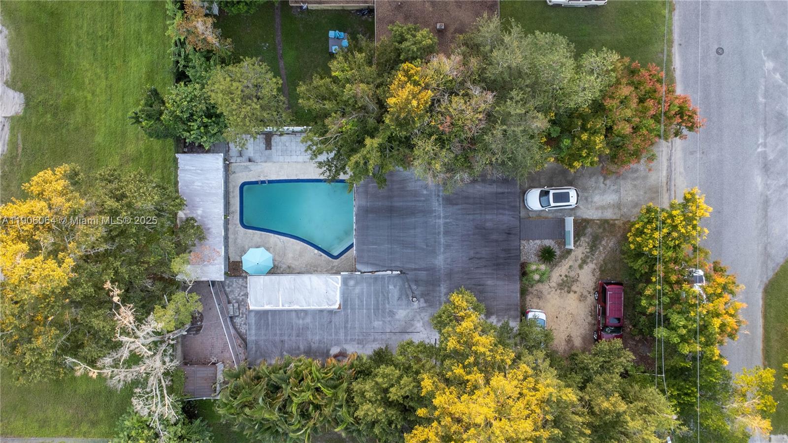 LAKE MARY MANOR - Residential