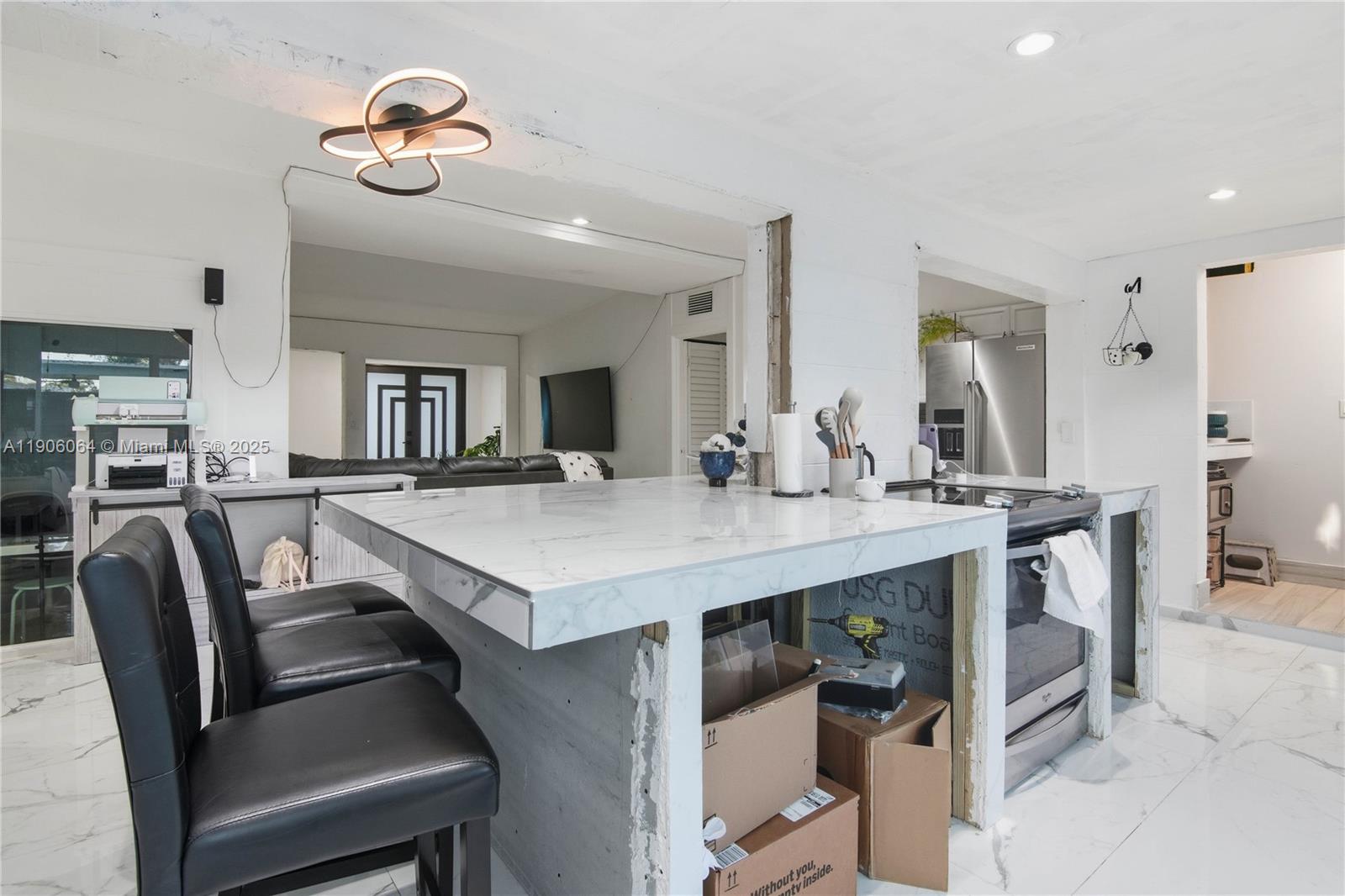 LAKE MARY MANOR - Residential