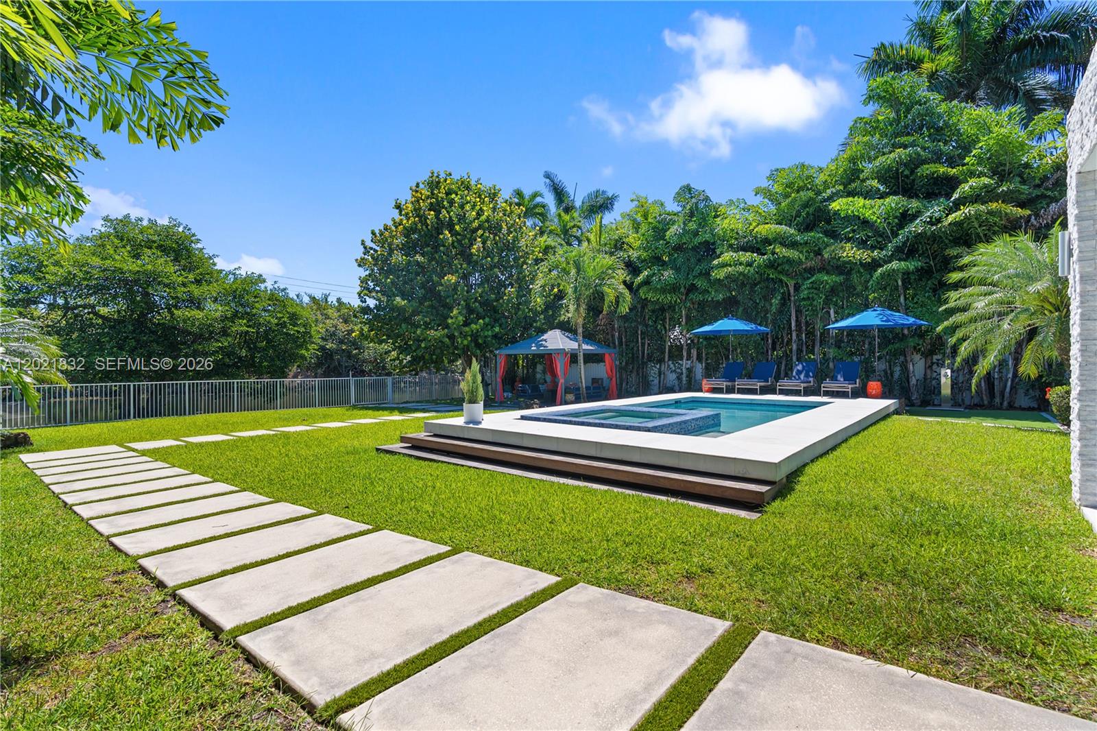 BISCAYNE GARDENS SEC E PA - Residential