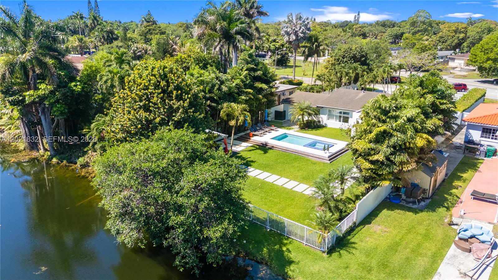 BISCAYNE GARDENS SEC E PA - Residential