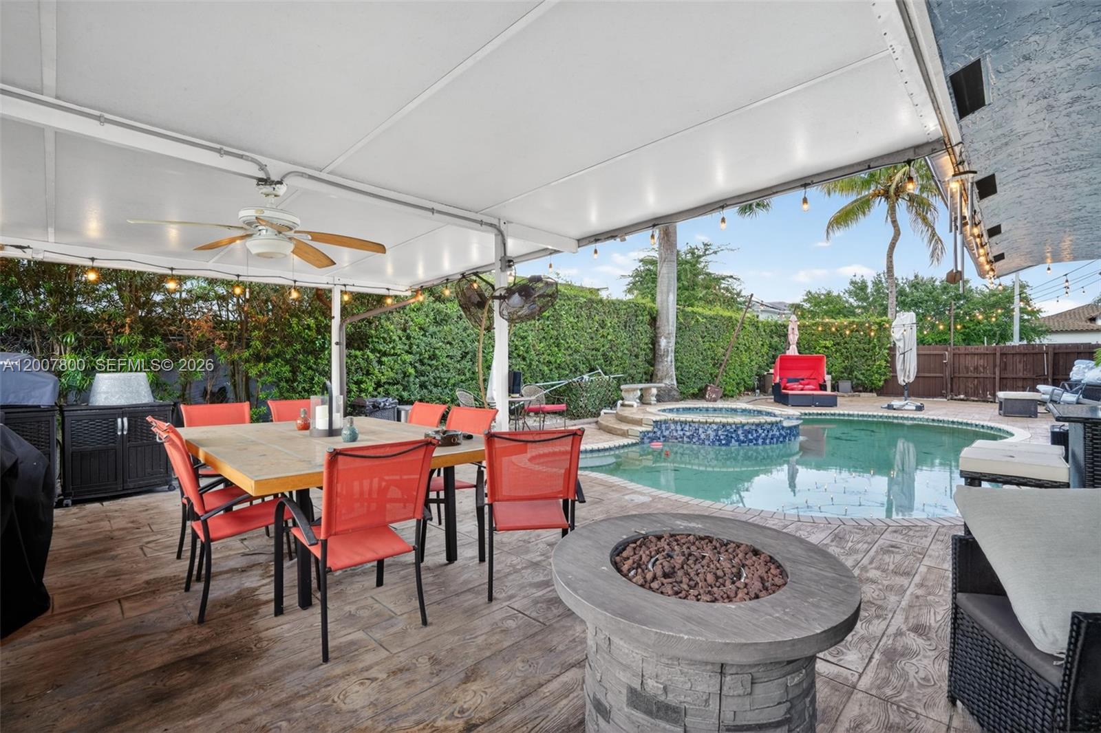 MAJESTIC ESTATES - Residential