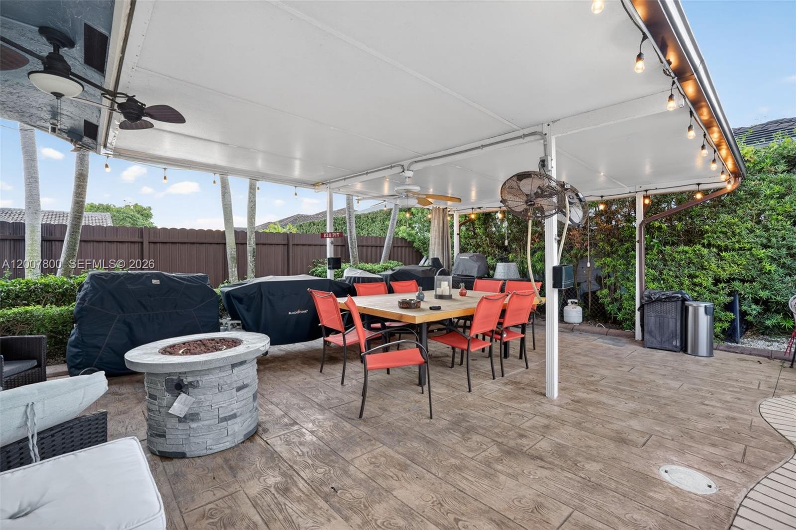 MAJESTIC ESTATES - Residential
