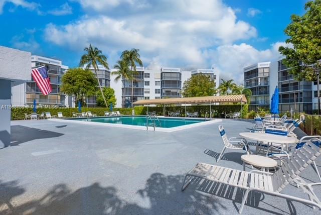 BOCA TEECA CONDO 9 - Residential