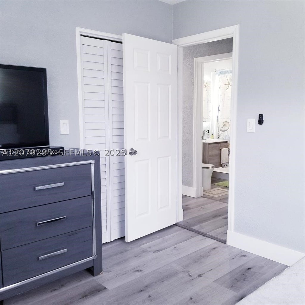 Photo of 307 SW 15th St #1, Fort Lauderdale, FL 33315 (MLS # A12079285)