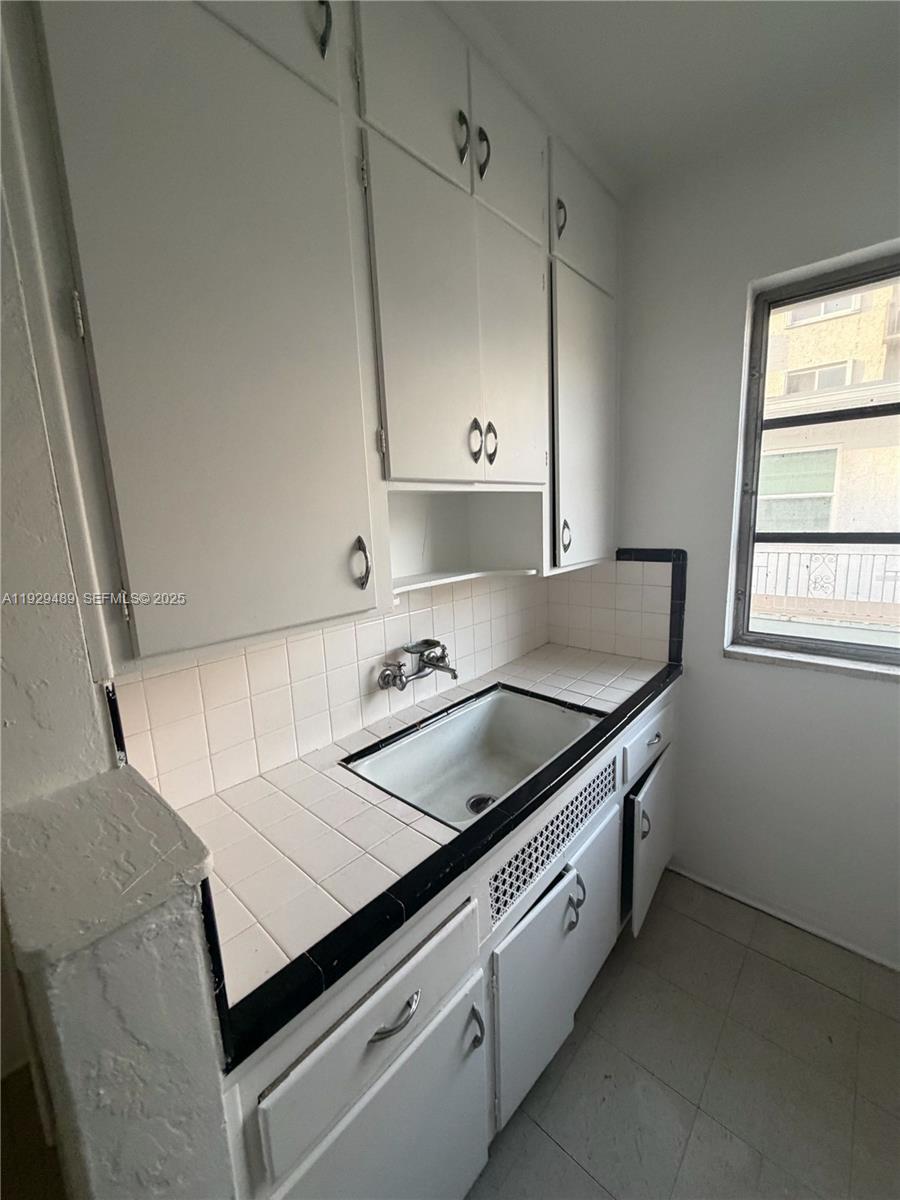 LINCOLN SUB - Residential Lease