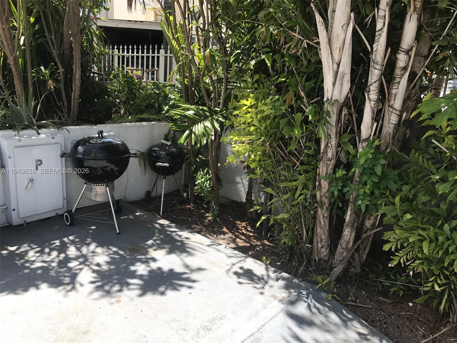 WEST BAY PLAZA CONDO - Residential