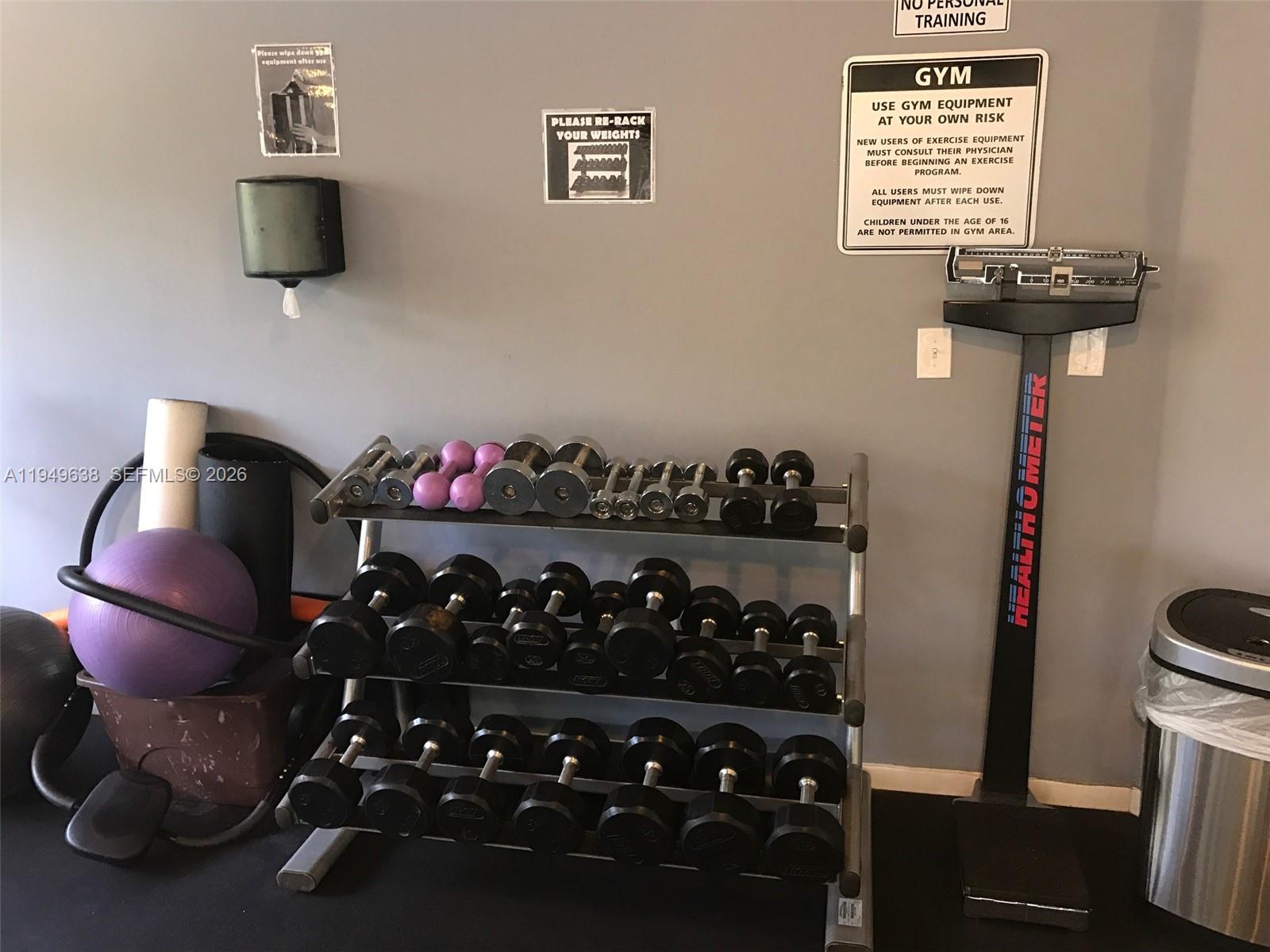 WEST BAY PLAZA CONDO - Residential