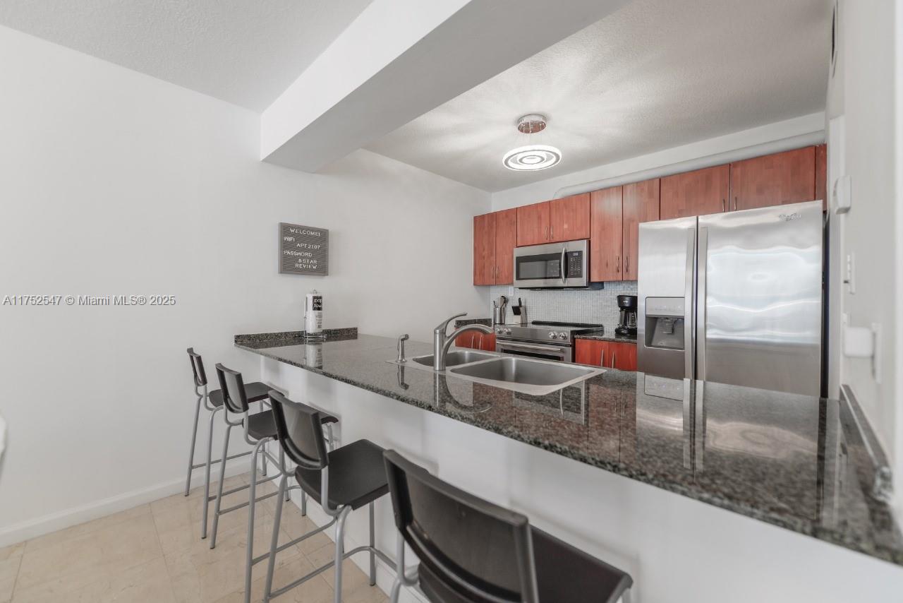 THE CLUB AT BRICKELL BAY - Residential