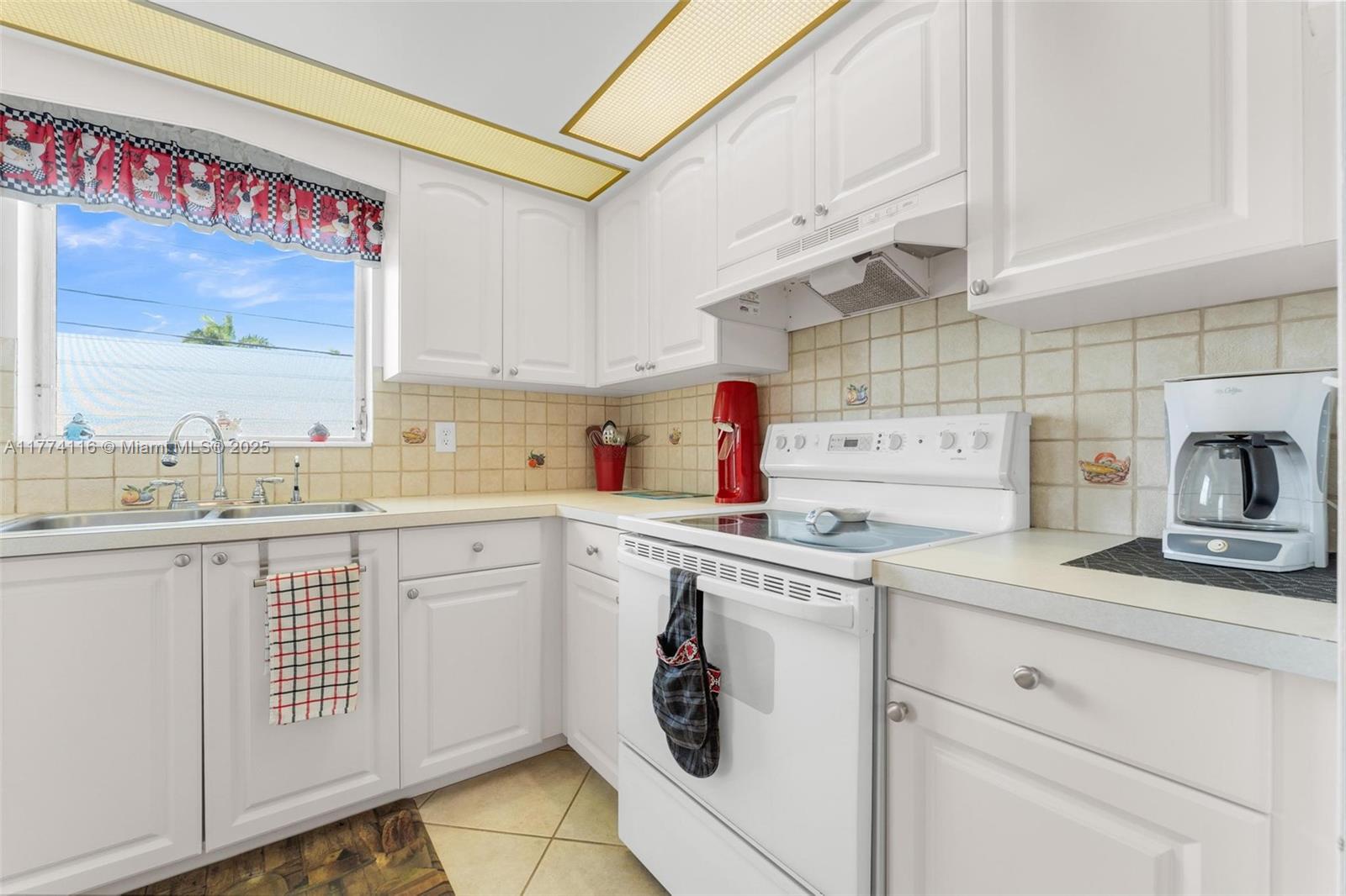 SUBURBANITE CONDOMINIUM - Residential