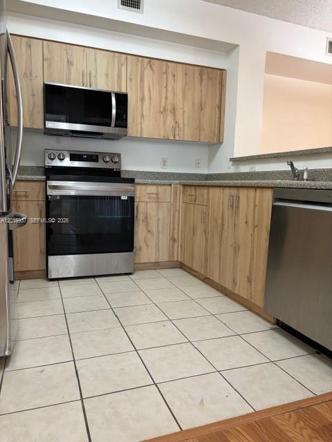 EL-AD NOB HILL CONDO - Residential Lease